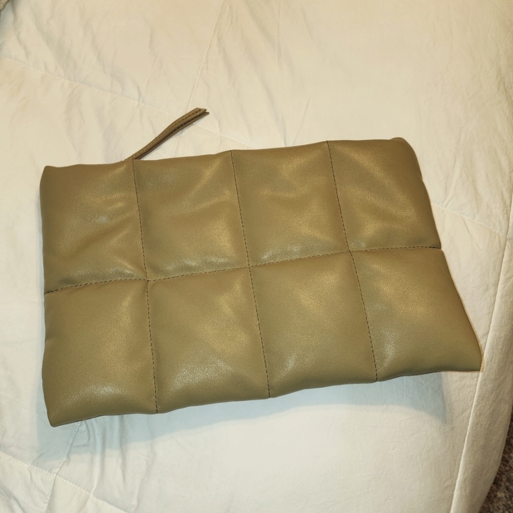 MANGO Faux Leather Quilted Puffer Clutch